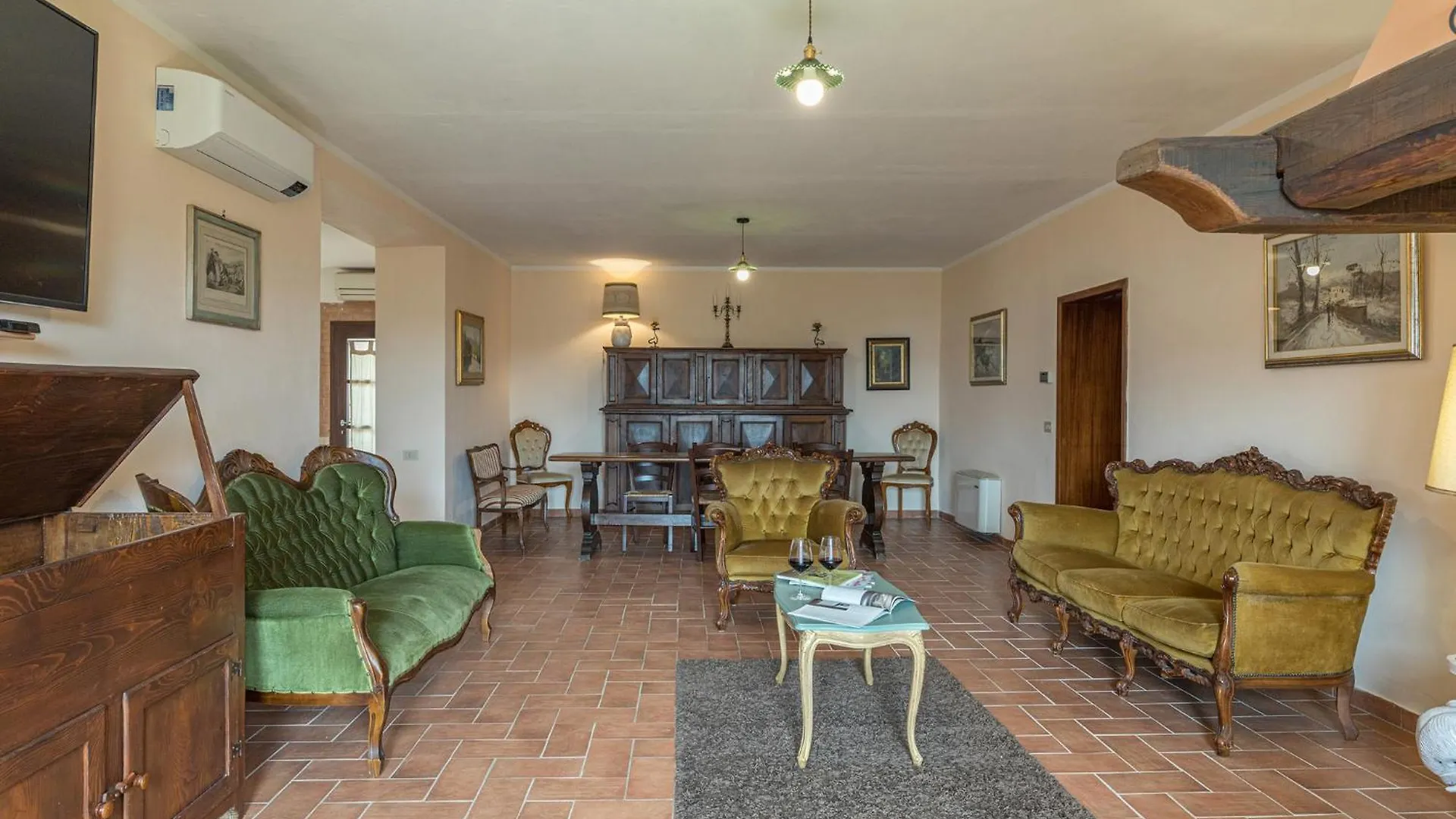 Villa Montepescini مورلو